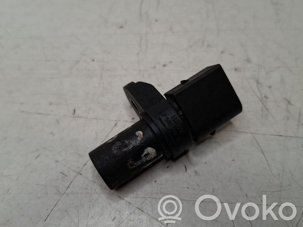 BMW 5 E39 Crankshaft position sensor 