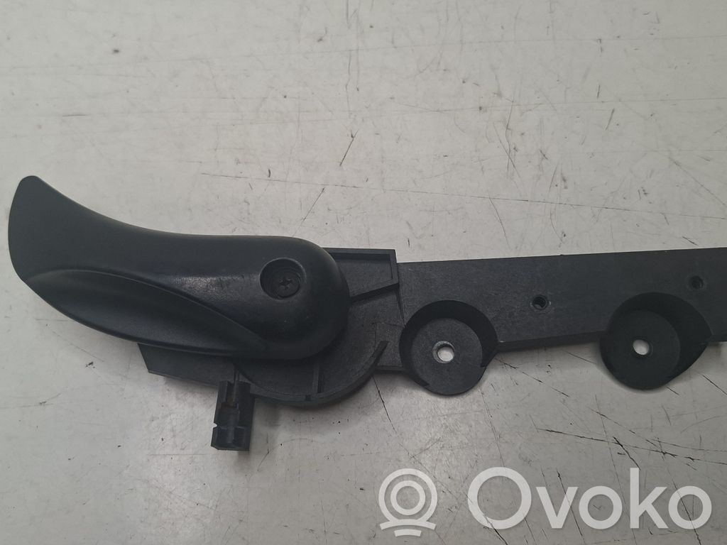 Engine bonnet (hood) release handle   7052579