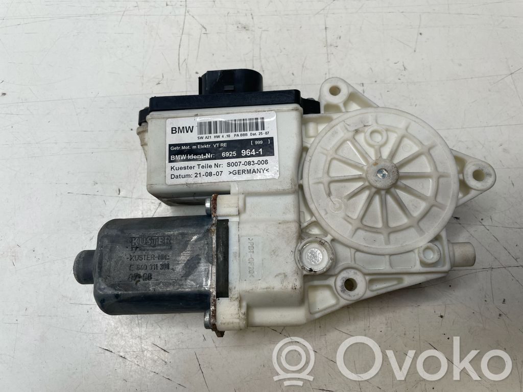 BMW X3 E83 Front door window regulator with motor 
