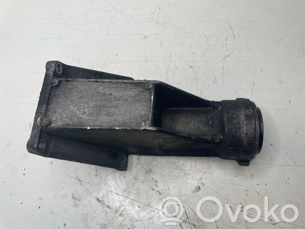 BMW X5 E70 Bridă suport intermediar planetară 
