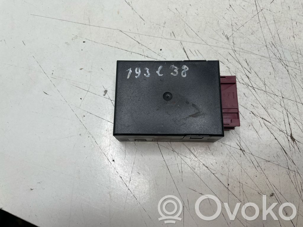 Unité de commande / module de pompe à carburant   55892110,61358375964