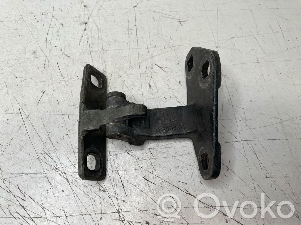 Tailgate/trunk/boot hinge   8402183