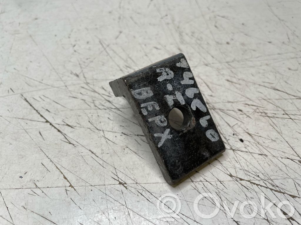 Etuoven yläsarana   7068074