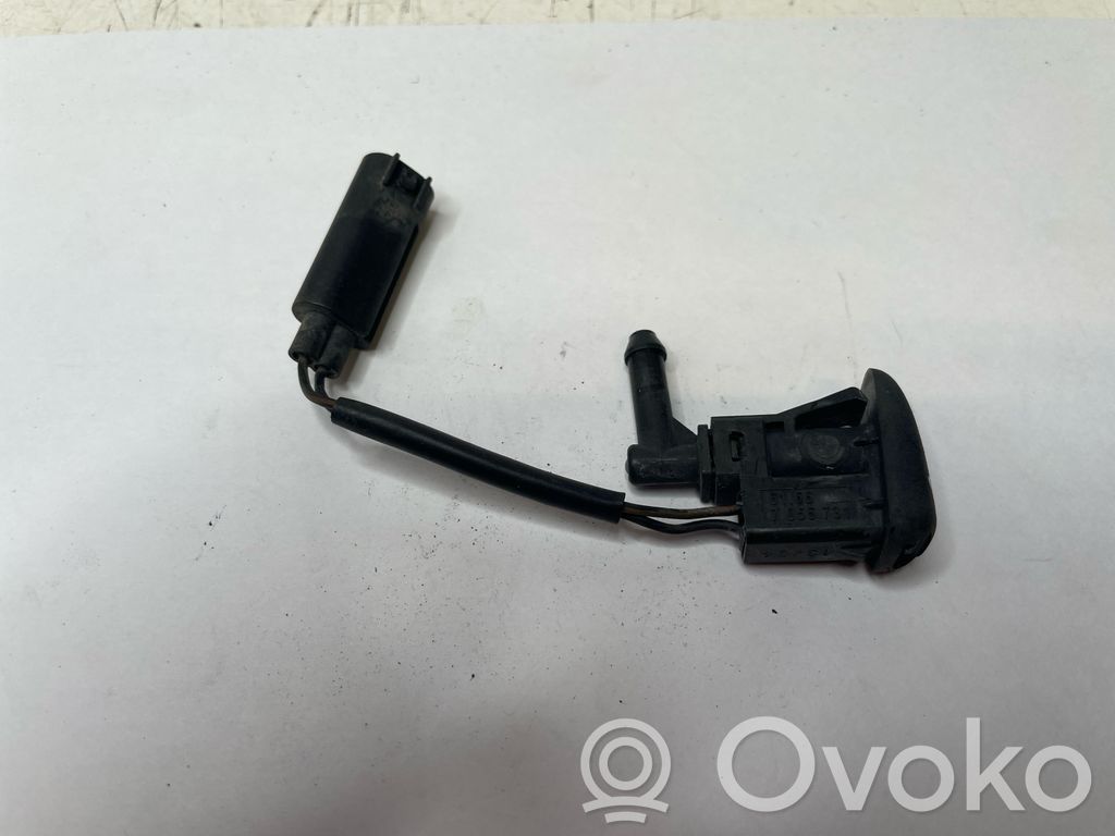 BMW 5 E39 Windshield washer spray nozzle 