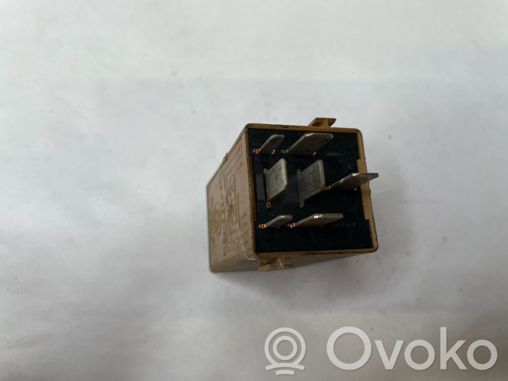 Window control relay   61368384505,V23141B3001X15