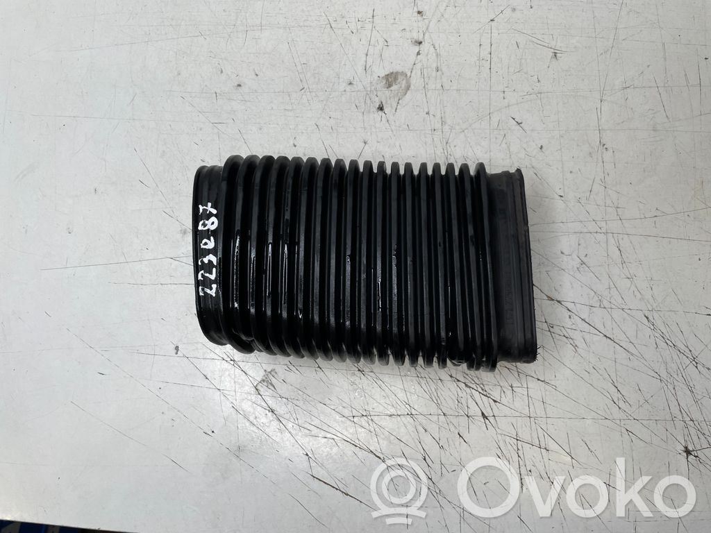BMW 1 E81 E87 Componentă admisie aer 