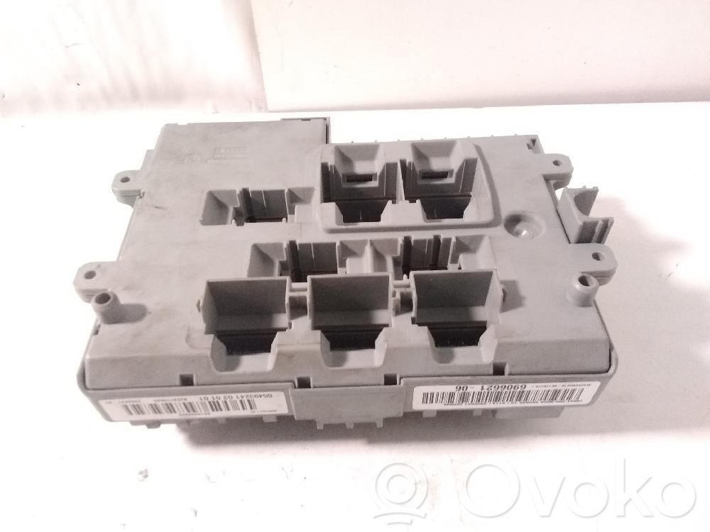 Fuse module   690662106