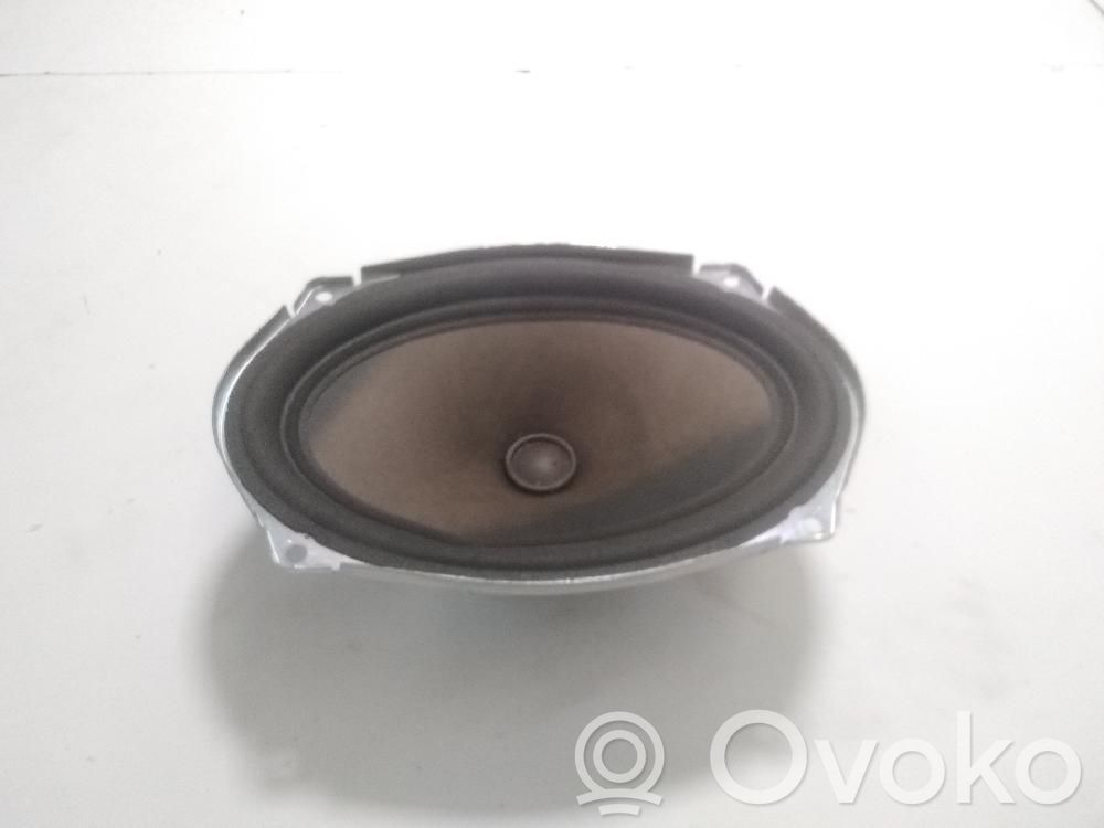Altavoz del panel   6513342263302