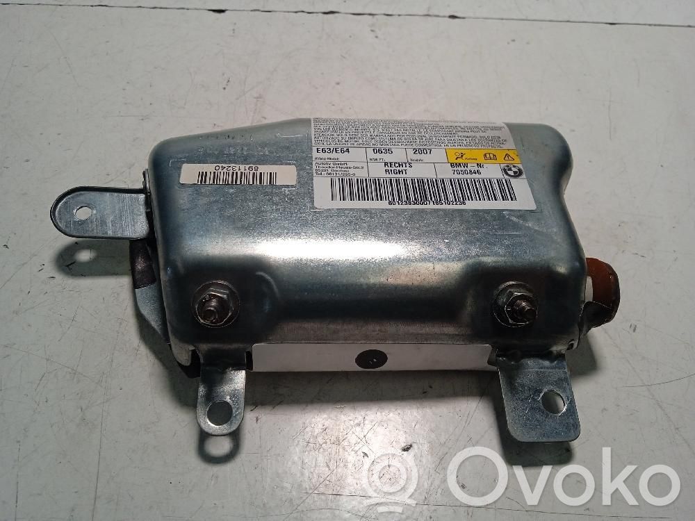 Side airbag   7050846