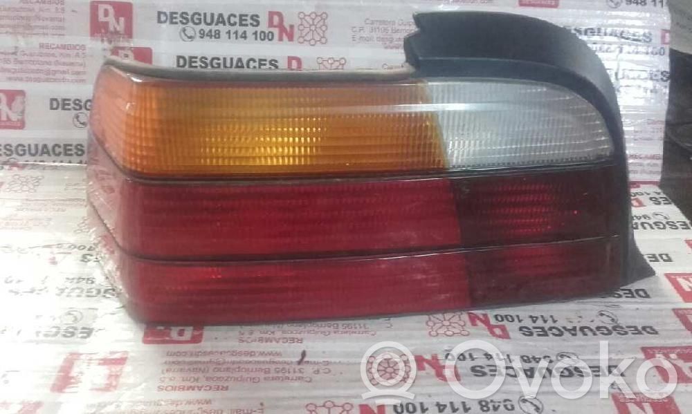 Rear/tail lights   1393333