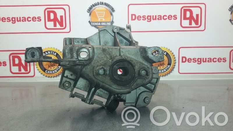 Engine mount bracket   430825