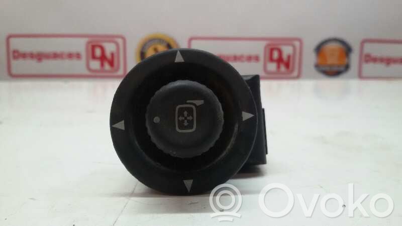Ford Mustang V Wing mirror switch 