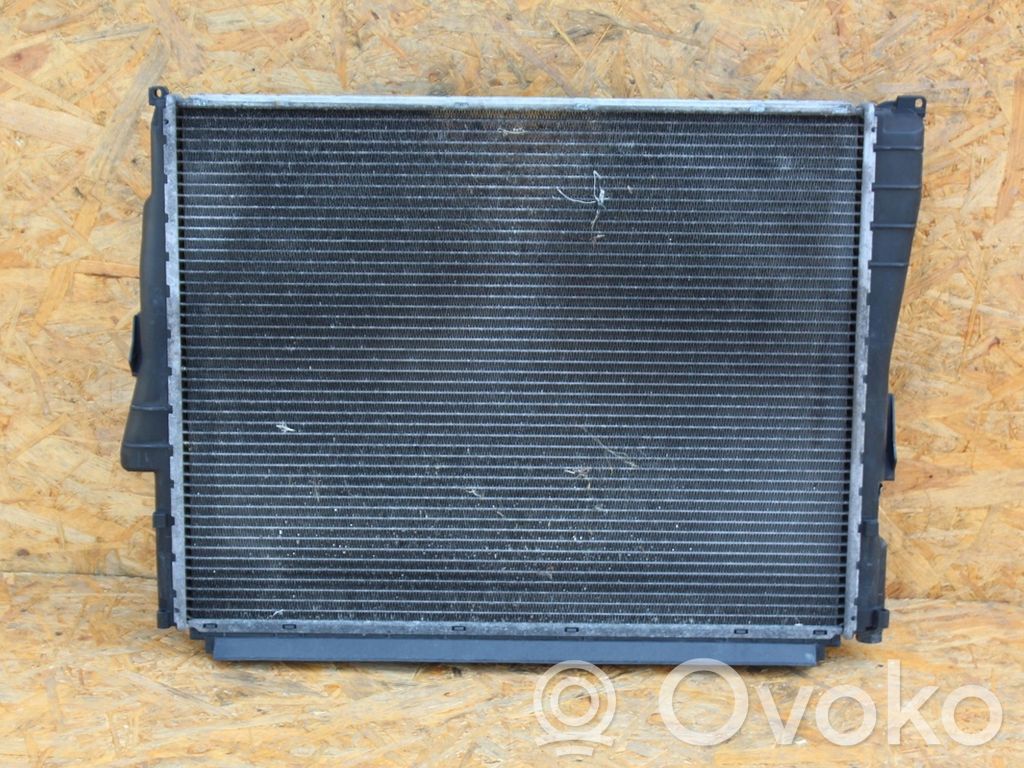Radiateur de refroidissement   1436240
