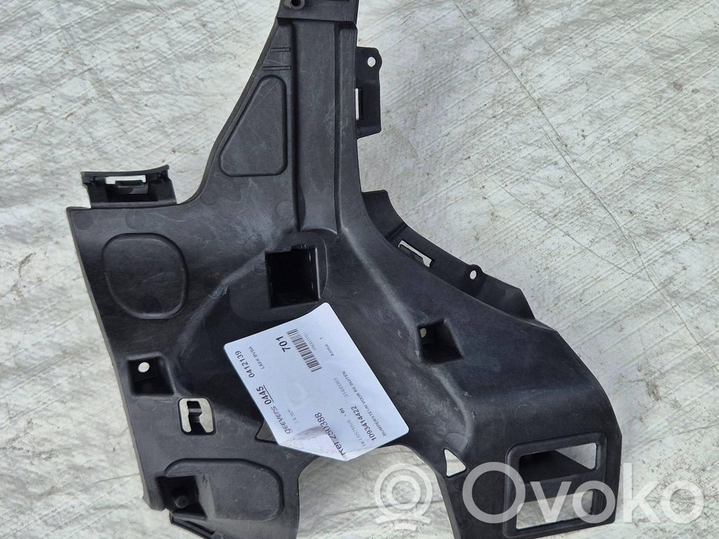 Volvo XC40 Front bumper mounting bracket 