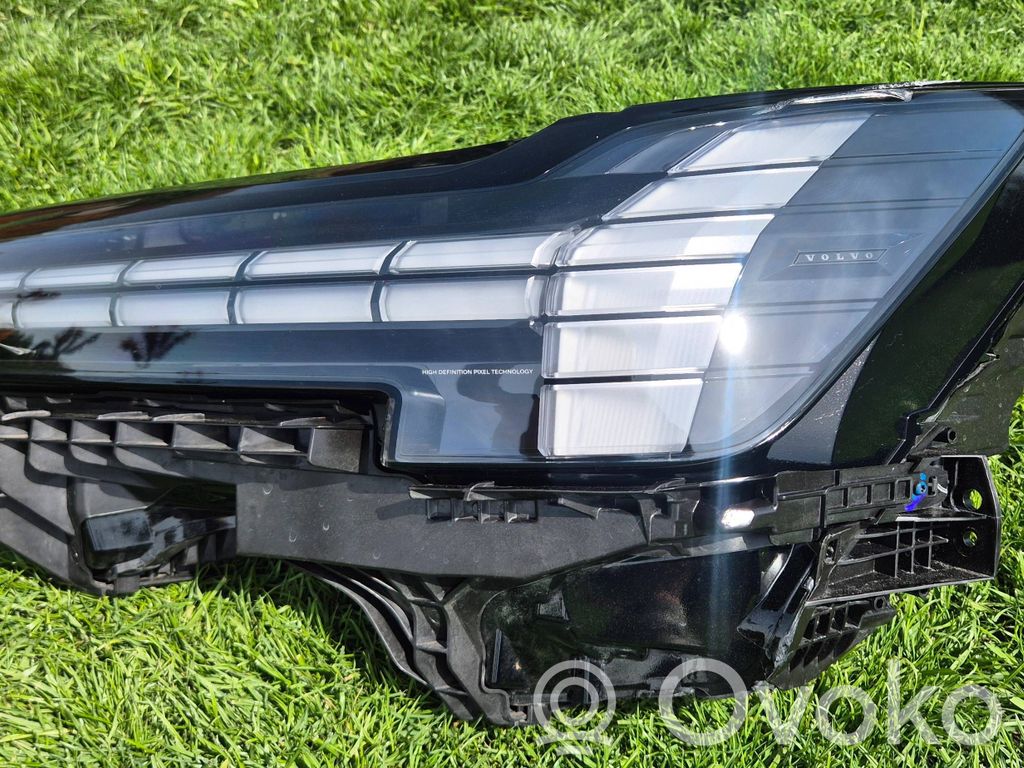 Volvo EX90 Scheinwerfer 