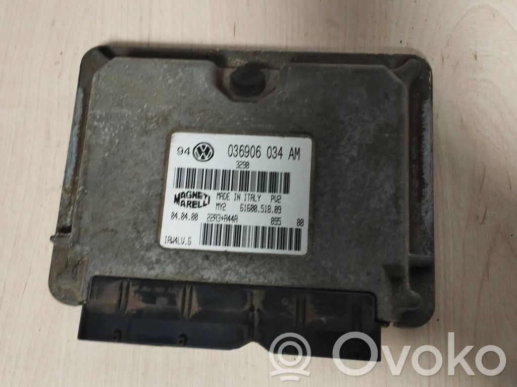 Volkswagen Golf IV Engine control unit/module 