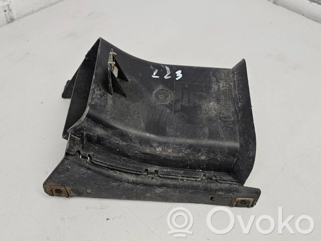 BMW 5 E60 E61 Oro paėmimo kanalo detalė (-ės) 
