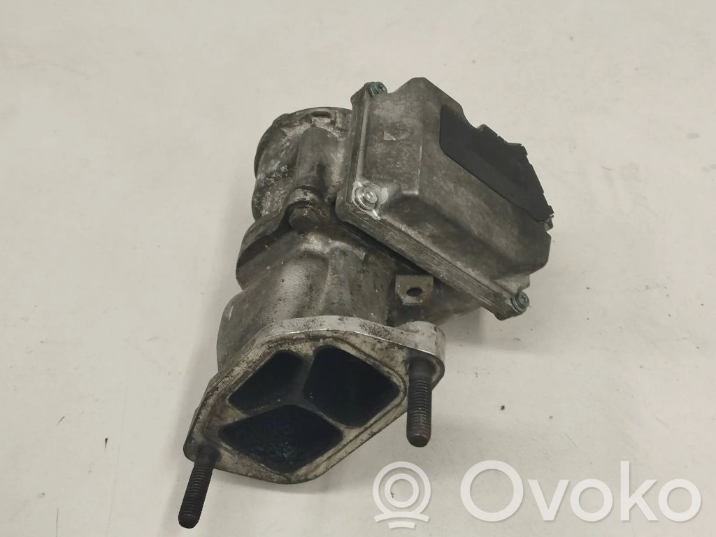 Audi A4 S4 B6 8E 8H Droseļvārsts 