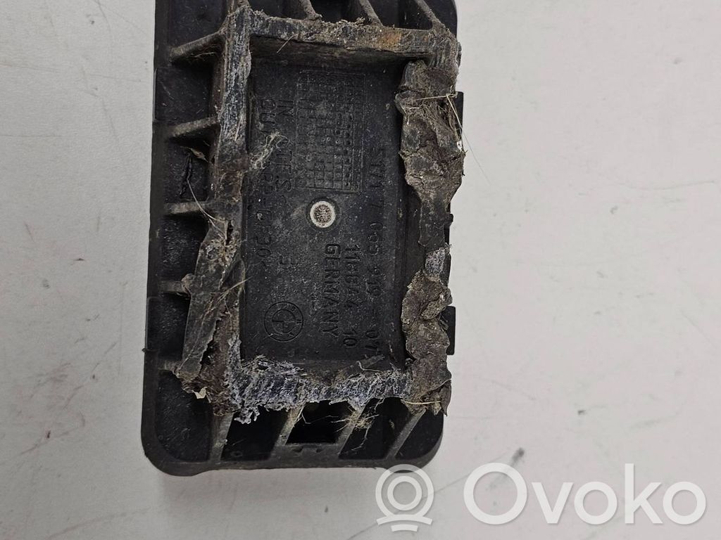 BMW 5 E60 E61 Jacking socket point 