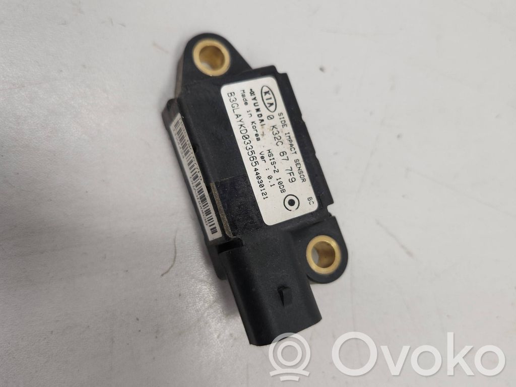 KIA Ceed Airbag deployment crash/impact sensor 