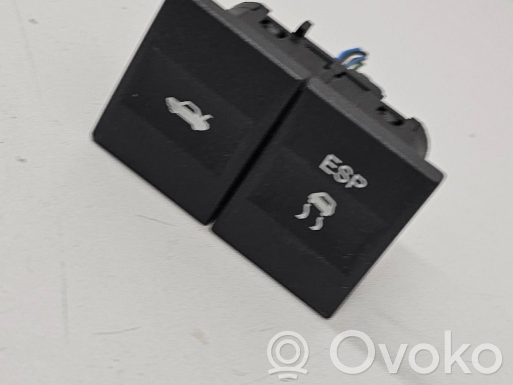 Ford Mondeo Mk III Traction control (ASR) switch 