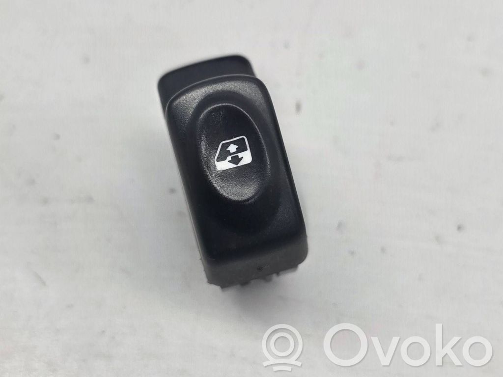 Nissan Kubistar Electric window control switch 