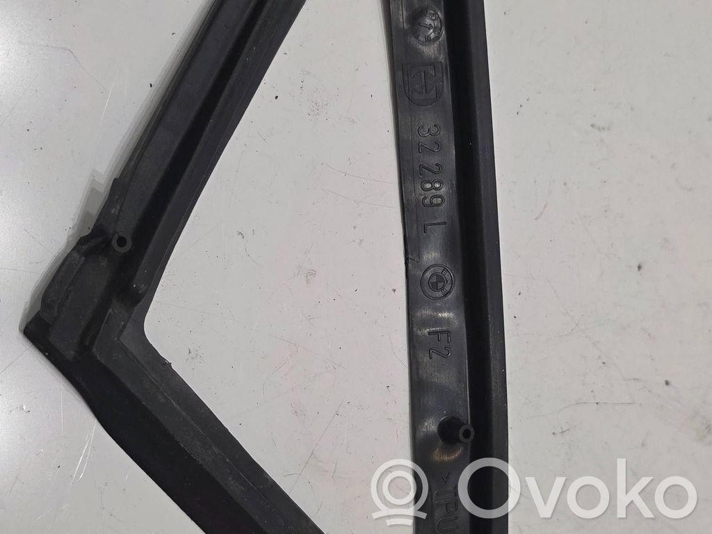 BMW 5 E39 Veidrodėlio plastikinė apdaila 