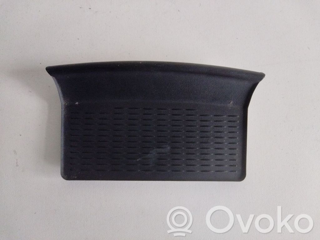 Dashboard storage box/compartment   7059955