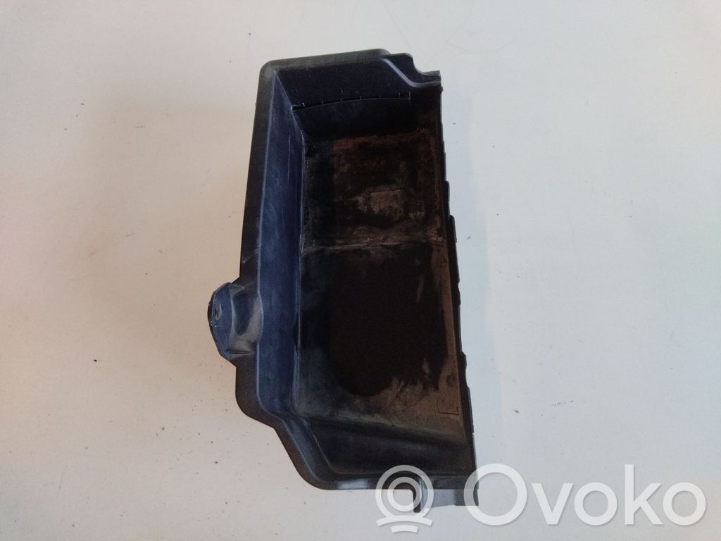 Battery box tray   7068949,52850610