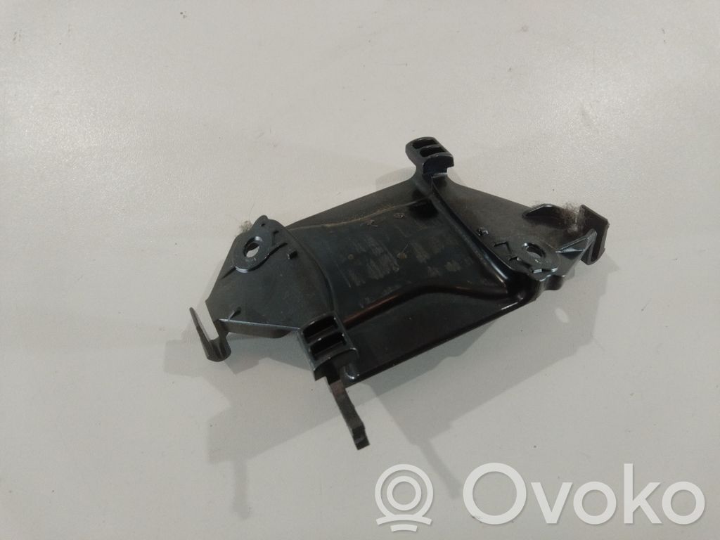 Otros repuestos del interior   4F0857782