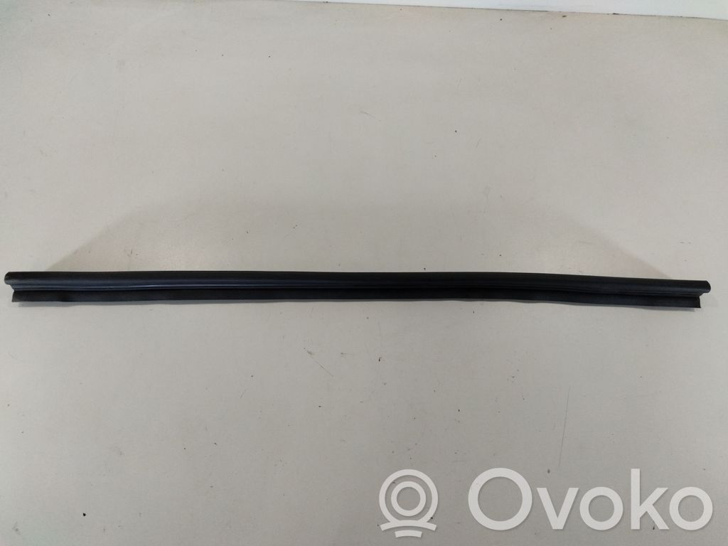 Audi A5 8T 8F Engine compartment rubber 
