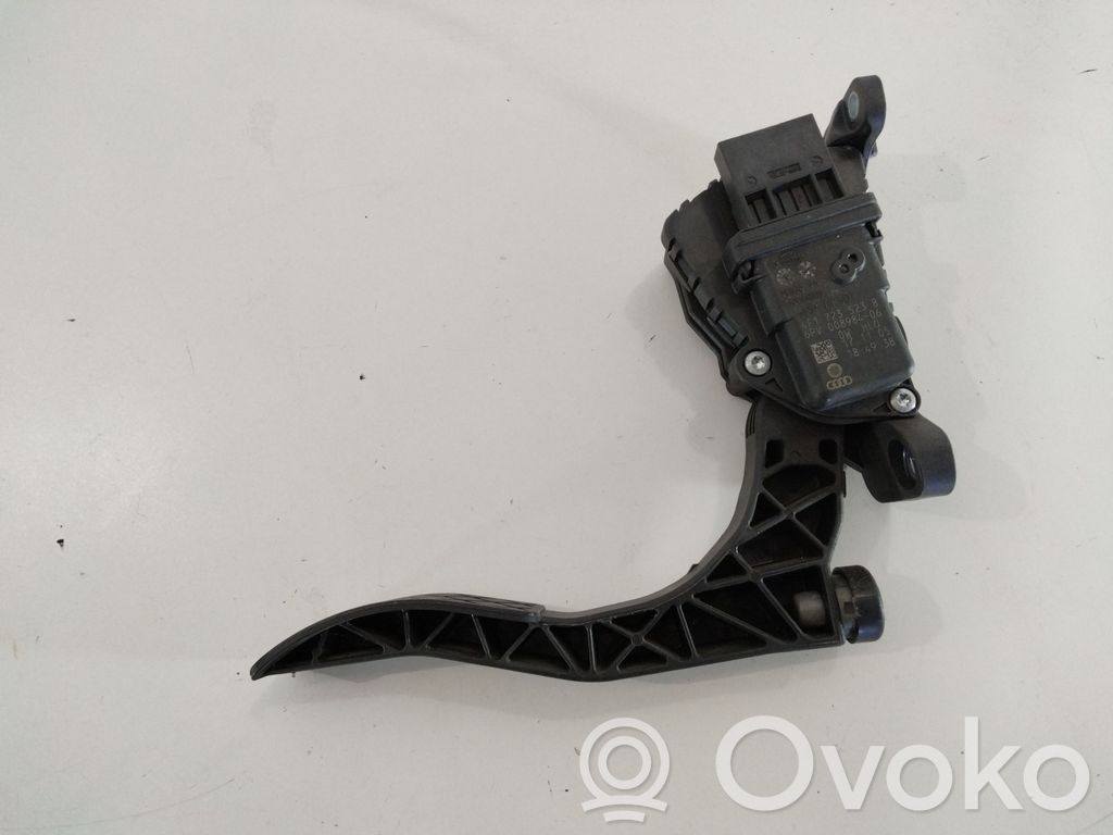 Audi A6 S6 C6 4F Akceleratoriaus pedalas 