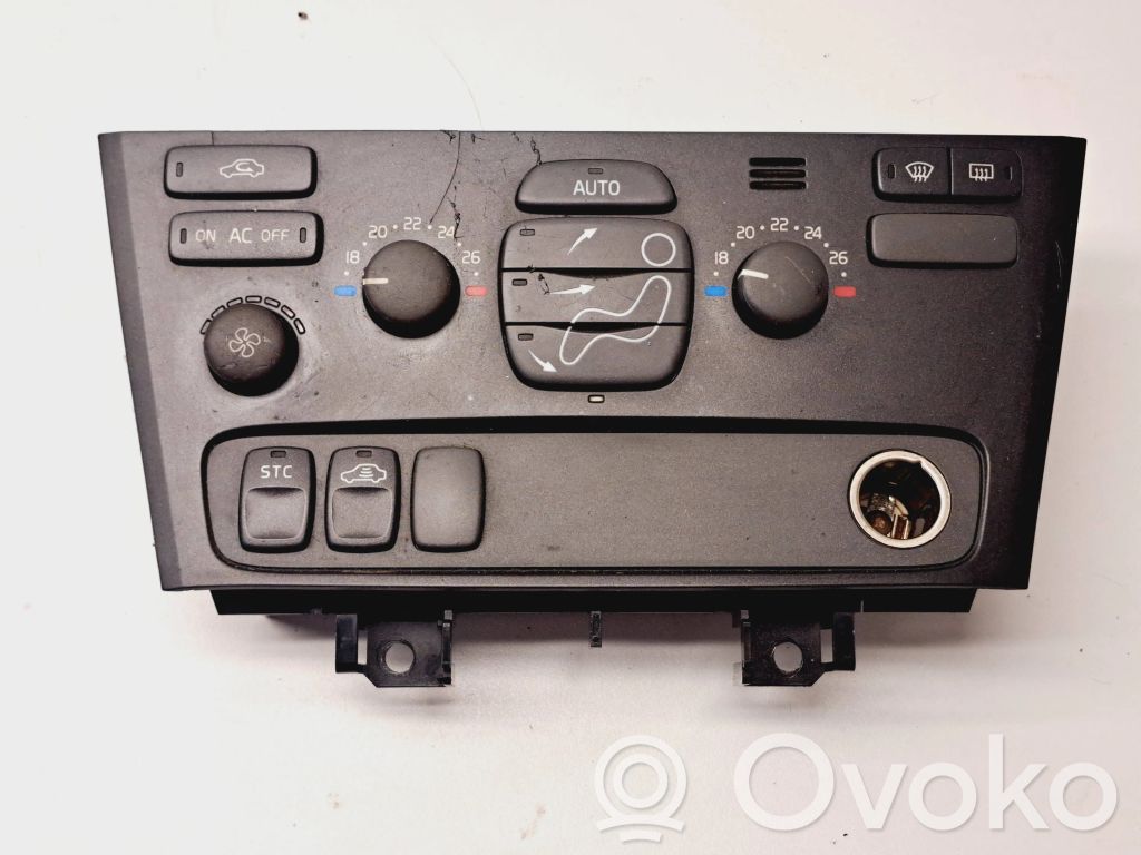 Volvo V70 Climate control unit 