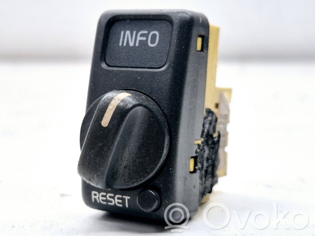 Volvo S70  V70  V70 XC On-board computer control switch 
