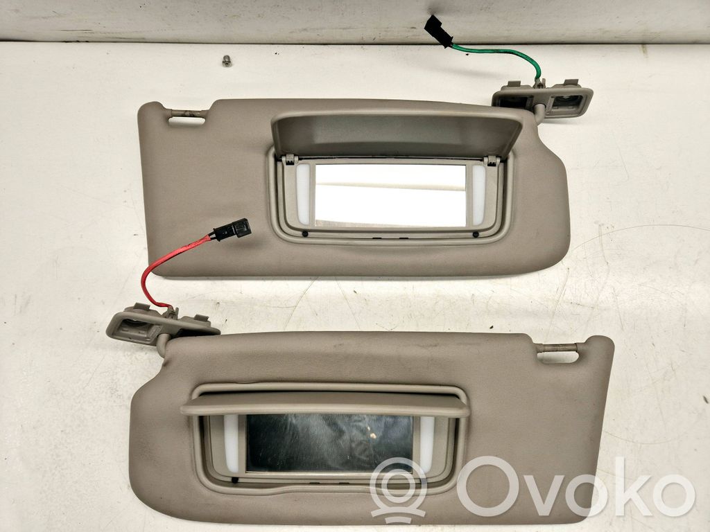Sun visor