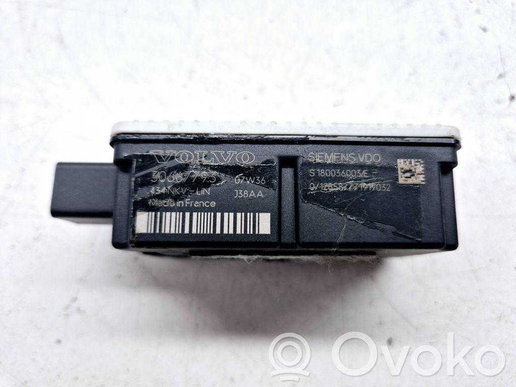 Volvo V50 Alarm control unit/module 