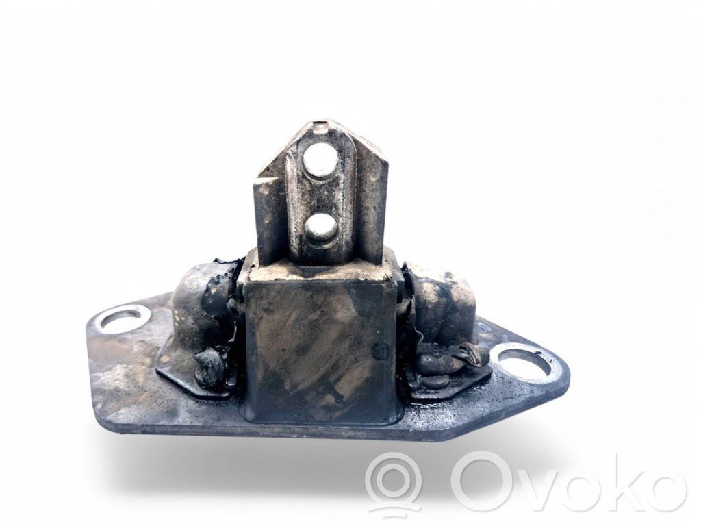 Engine mount bracket   2D19