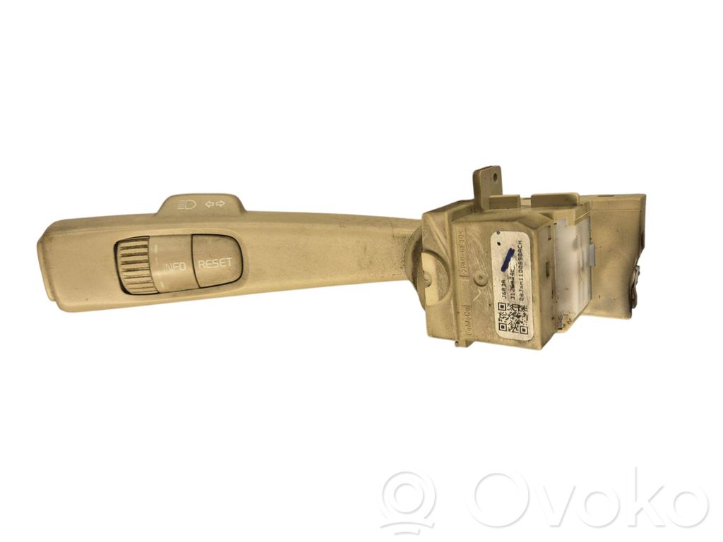 Volvo V70 Indicator stalk 