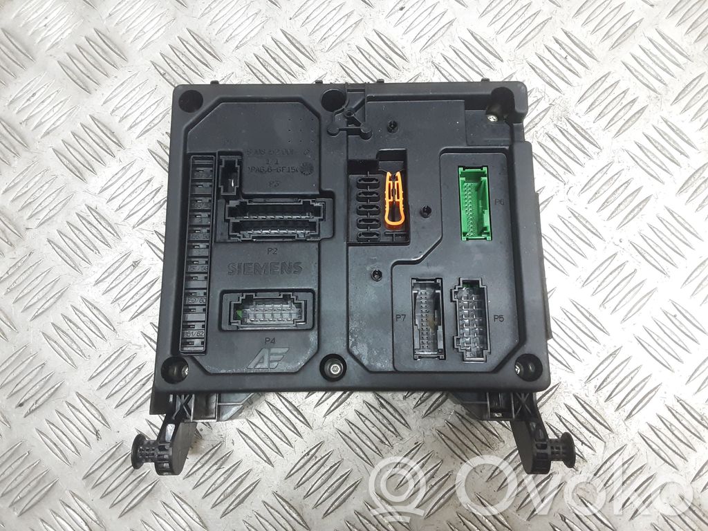 Volkswagen Sharan Fuse module 