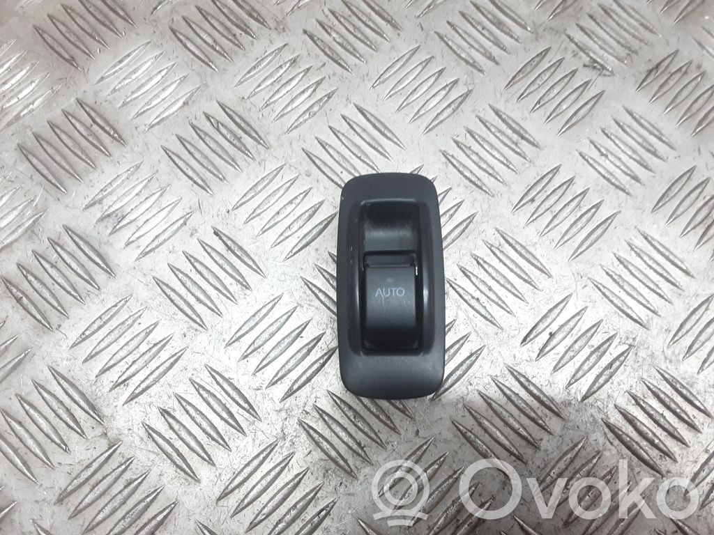 Toyota Corolla E120 E130 Electric window control switch 