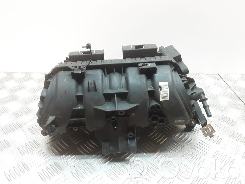Opel Tigra B Intake manifold 