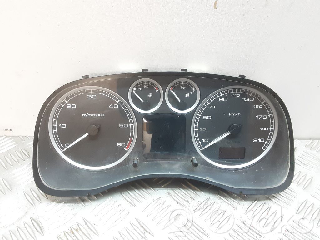 Peugeot 307 Спидометр (приборный щиток) 