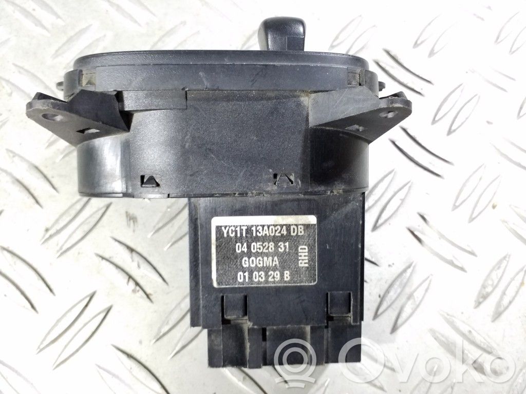 Light switch   YC1T13A024DB,04052831