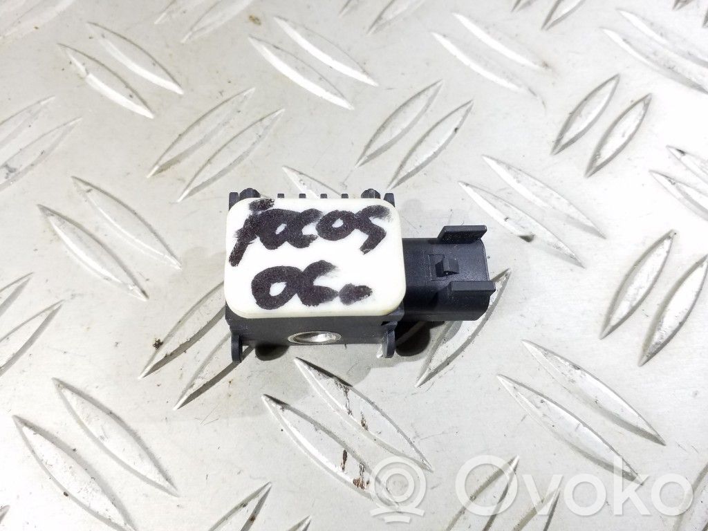 Ford Mondeo MK IV Airbag deployment crash/impact sensor 