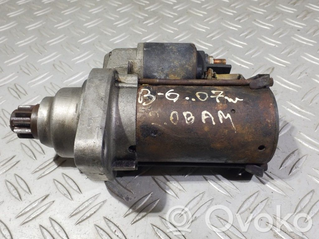 Volkswagen PASSAT B6 Starter motor 