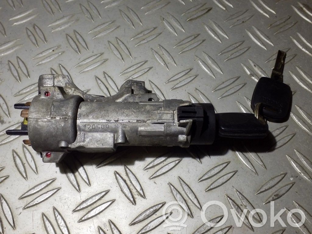 Skoda Fabia Mk2 (5J) Ignition lock 