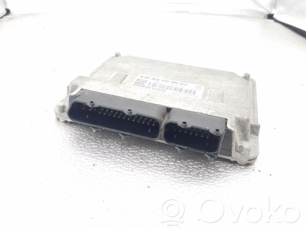 Skoda Fabia Mk2 (5J) Engine control unit/module ECU 
