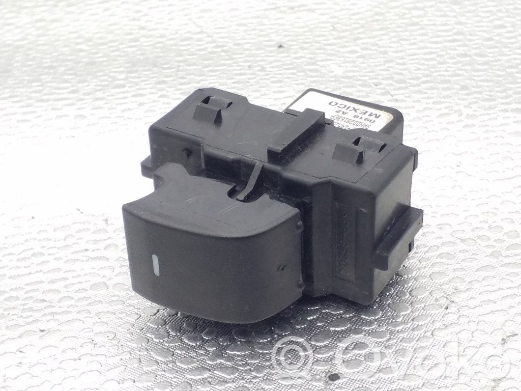 Interruptor del elevalunas eléctrico   8L8T14529,8L8T14529ABW,0918A2