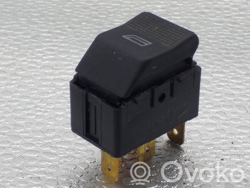 Audi A4 S4 B5 8D Electric window control switch 