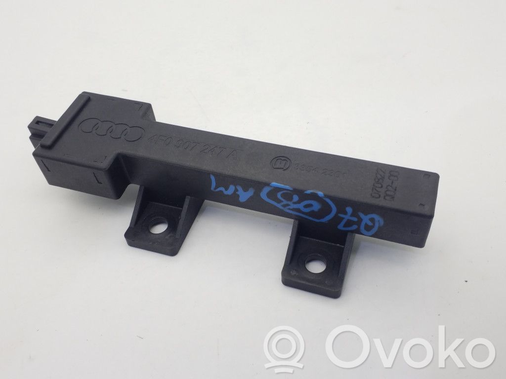 Antenos stiprintuvas   4F0907247A,33542301